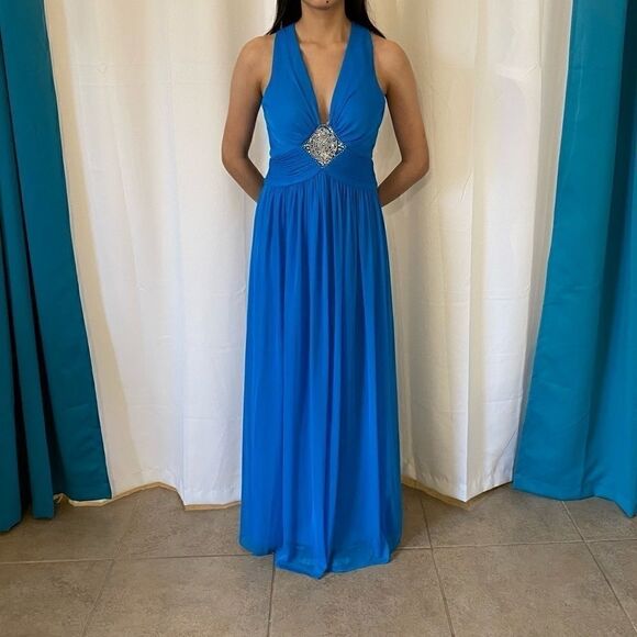 Decode 1.8 turquoise beaded beautiful gown - Picture 5 of 8